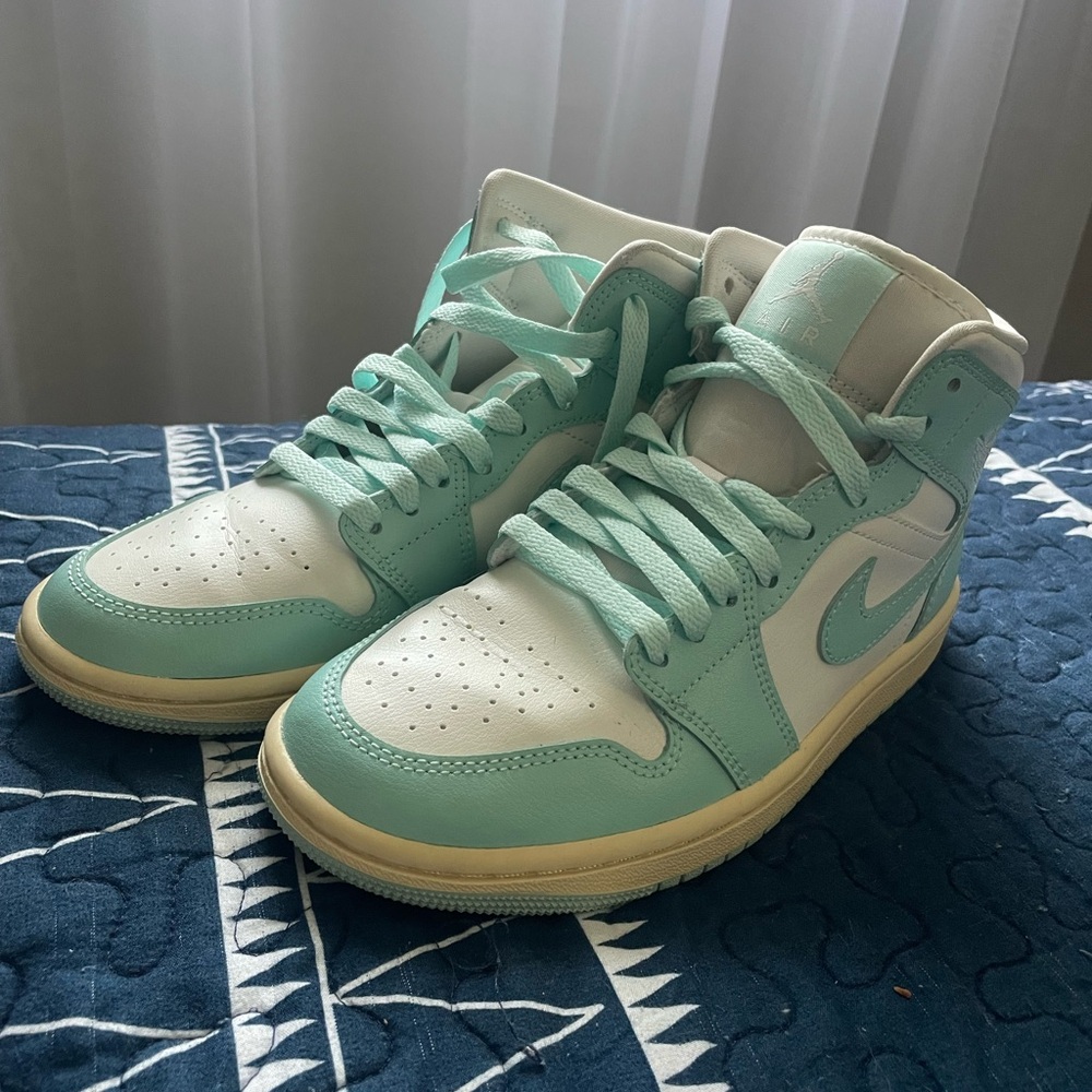 Youth 6 Nike Jordans